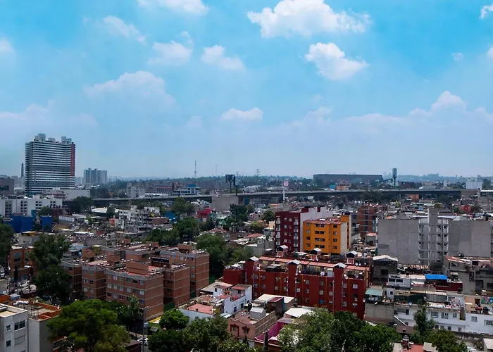Hotel Courtyard By Marriott Revolucion 4*