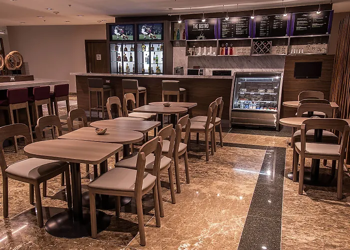 Hotel Courtyard By Marriott Revolucion