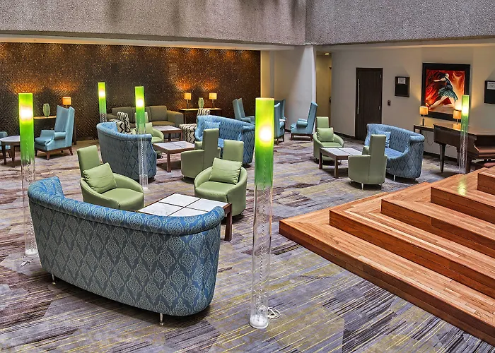 Hotel Courtyard By Marriott Revolucion