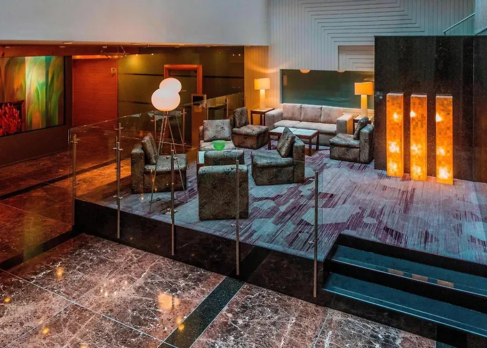 Courtyard By Marriott Revolucion Hotel